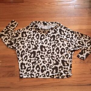 Gibsonlook Pullover Top Size L Brown/Tan Animal Print Dolman Sleeves Soft fabric
